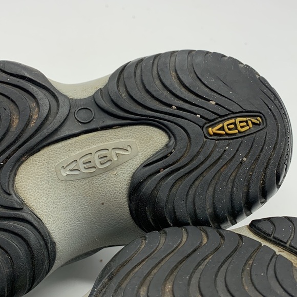 Keen Yogui Slip on Men\'s Clogs size 7 main image 12